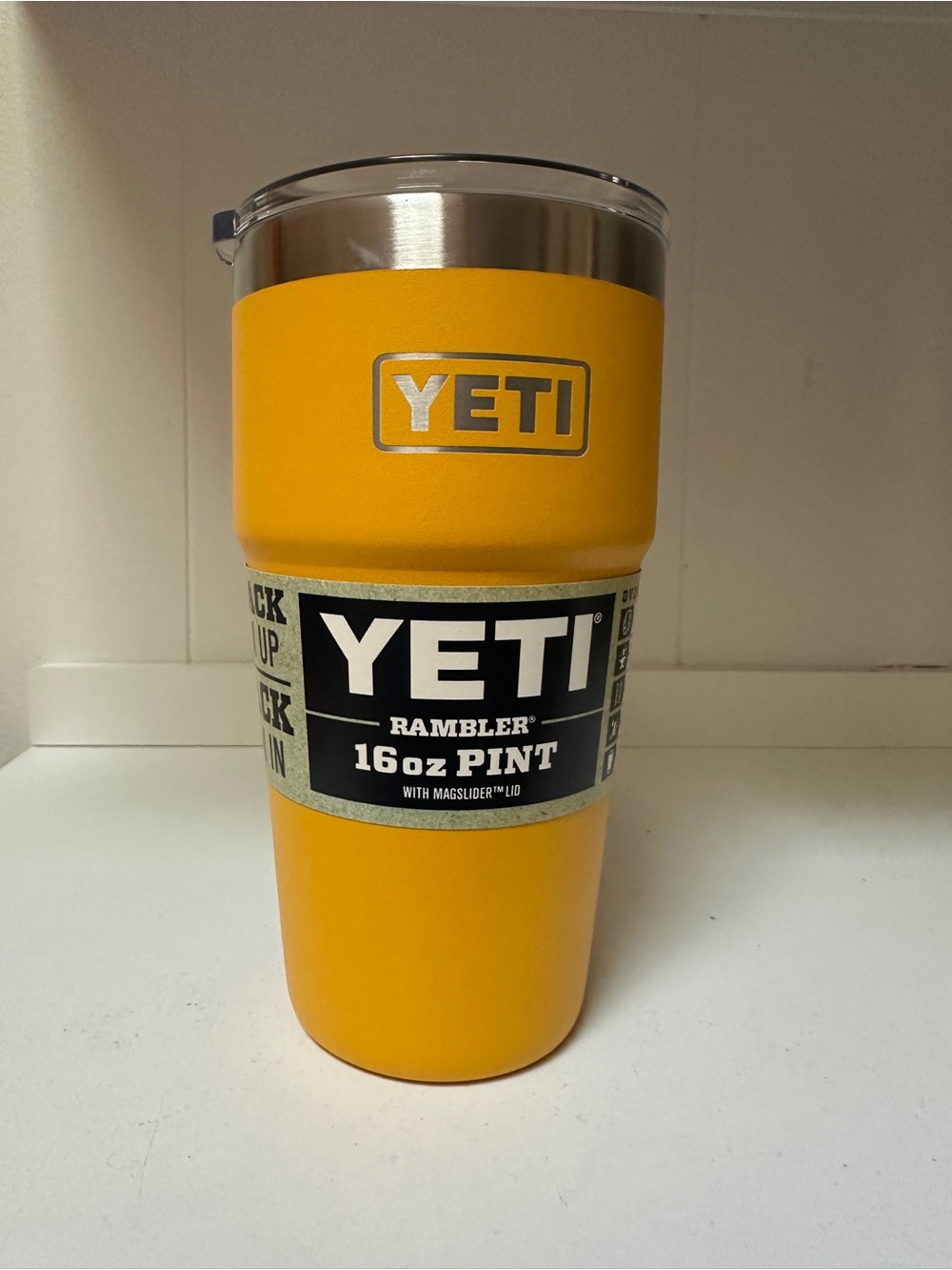 Yeti Rambler 16oz Pint. Alpine Yellow.  NWT